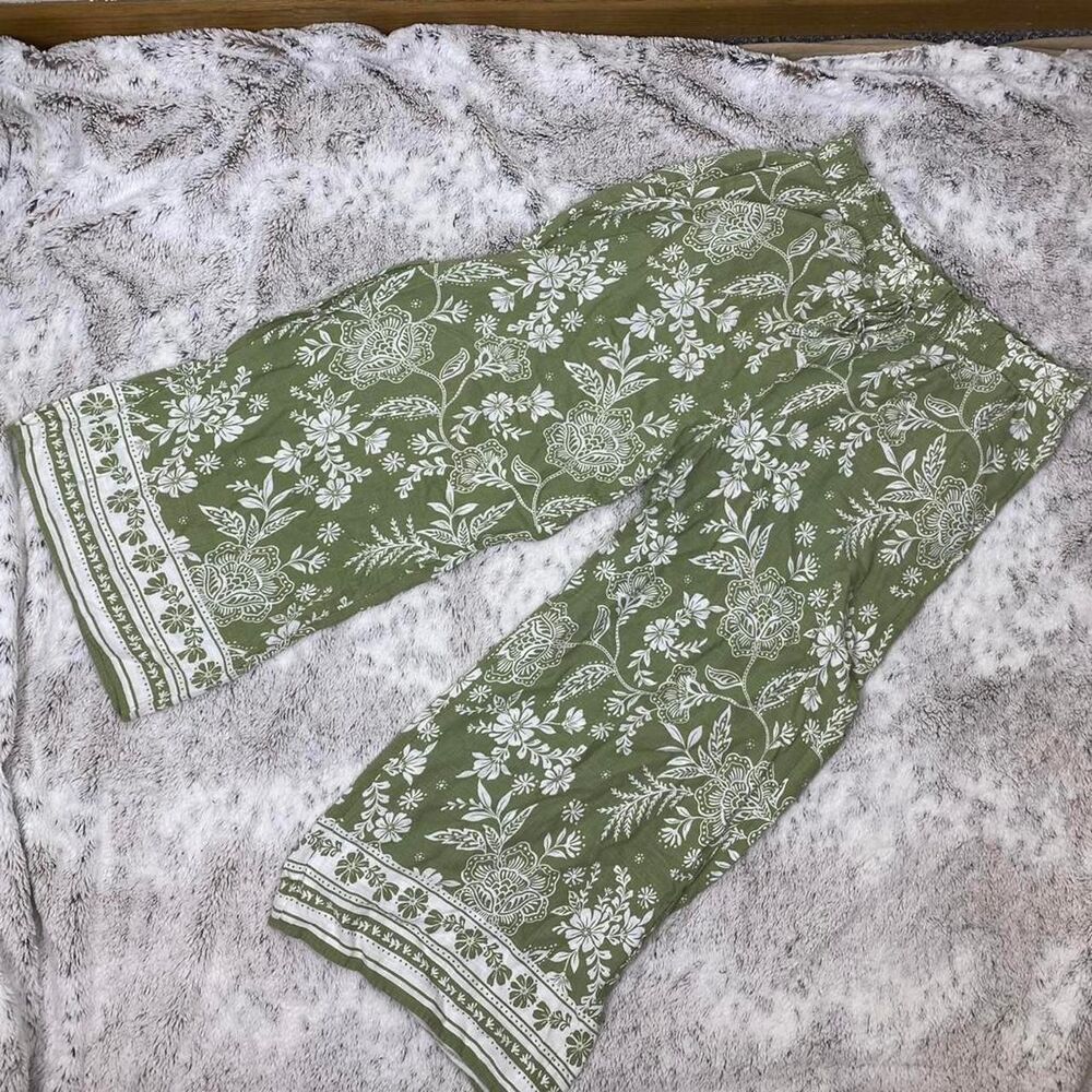 Green wide leg Lauren Conrad white floral print trousers rayon linen blend pants